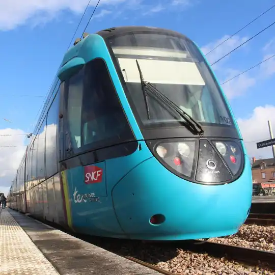 demo transport train